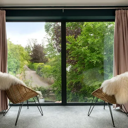 Daisy Cottage, Dalston, Peaceful, Rural Setting With Garden & Hot Tub Дом отдыха